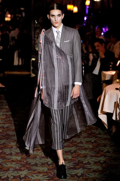 Look 4